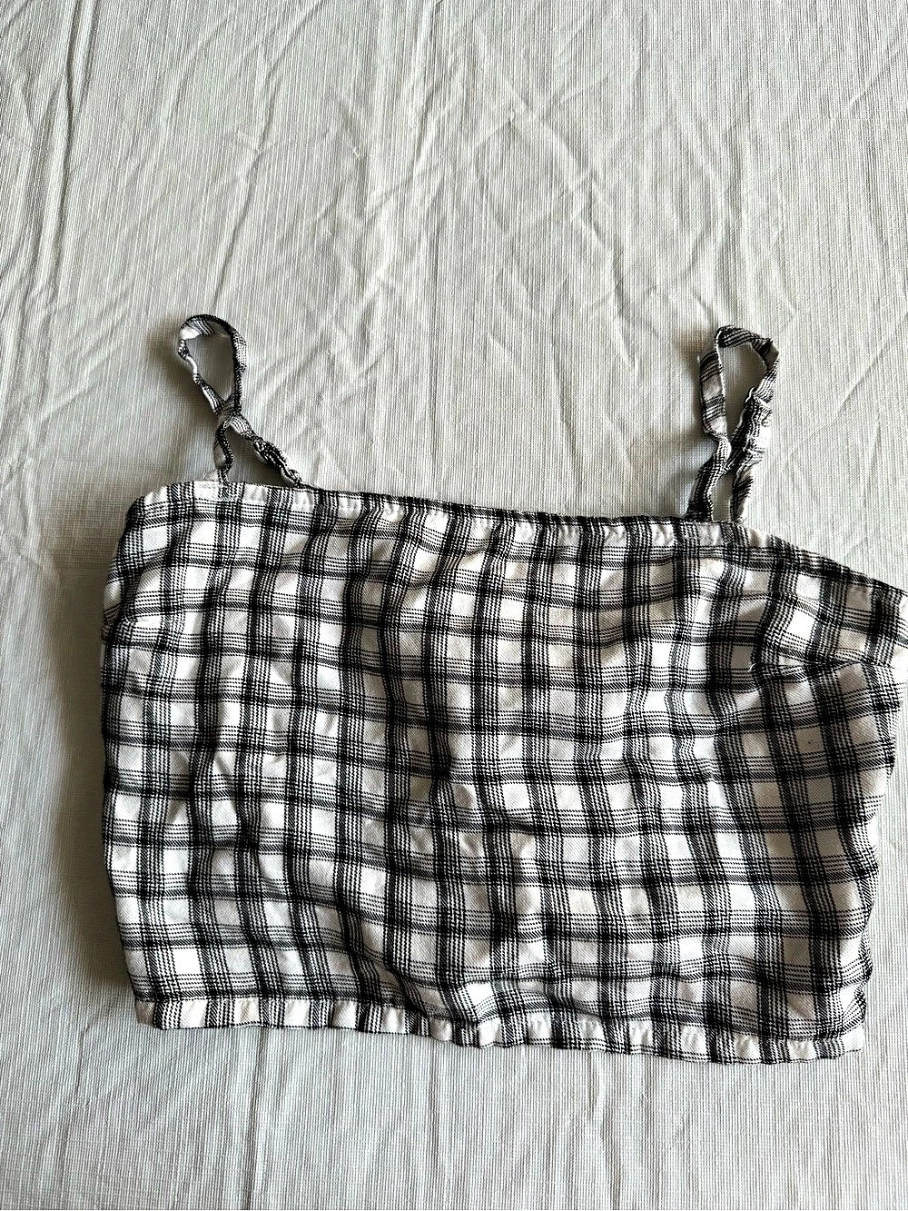 Hollister Plaid Lace-Up Crop Top in Black & White XS